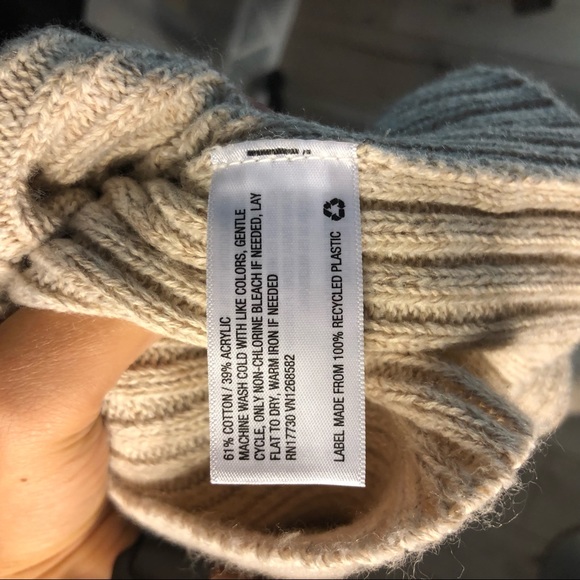 Universal Thread Beige Crewneck Sweater - Picture 8 of 9